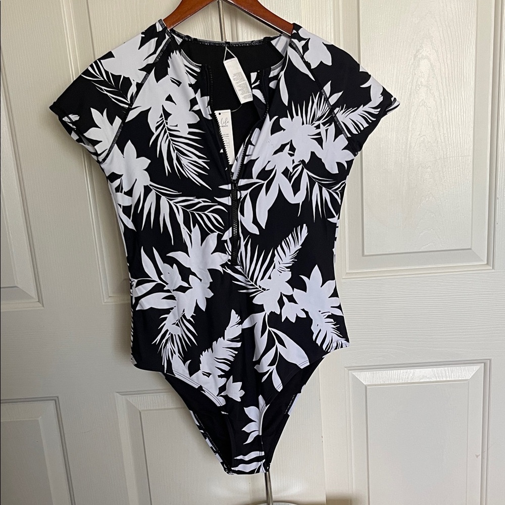 Cupshe Black and White Floral One Piece Swimsuit